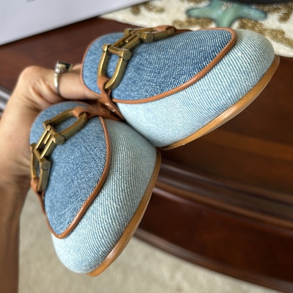 Brand New Guess Isaac Loafer Light Blue Denim Flats Neutral Tan Leather Trim - Picture 11 of 15